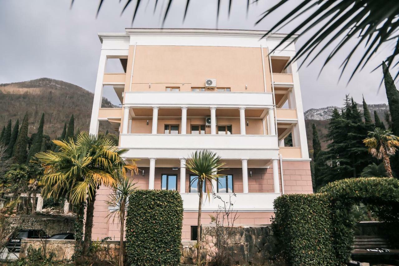 Old Gagra Hotel Luaran gambar
