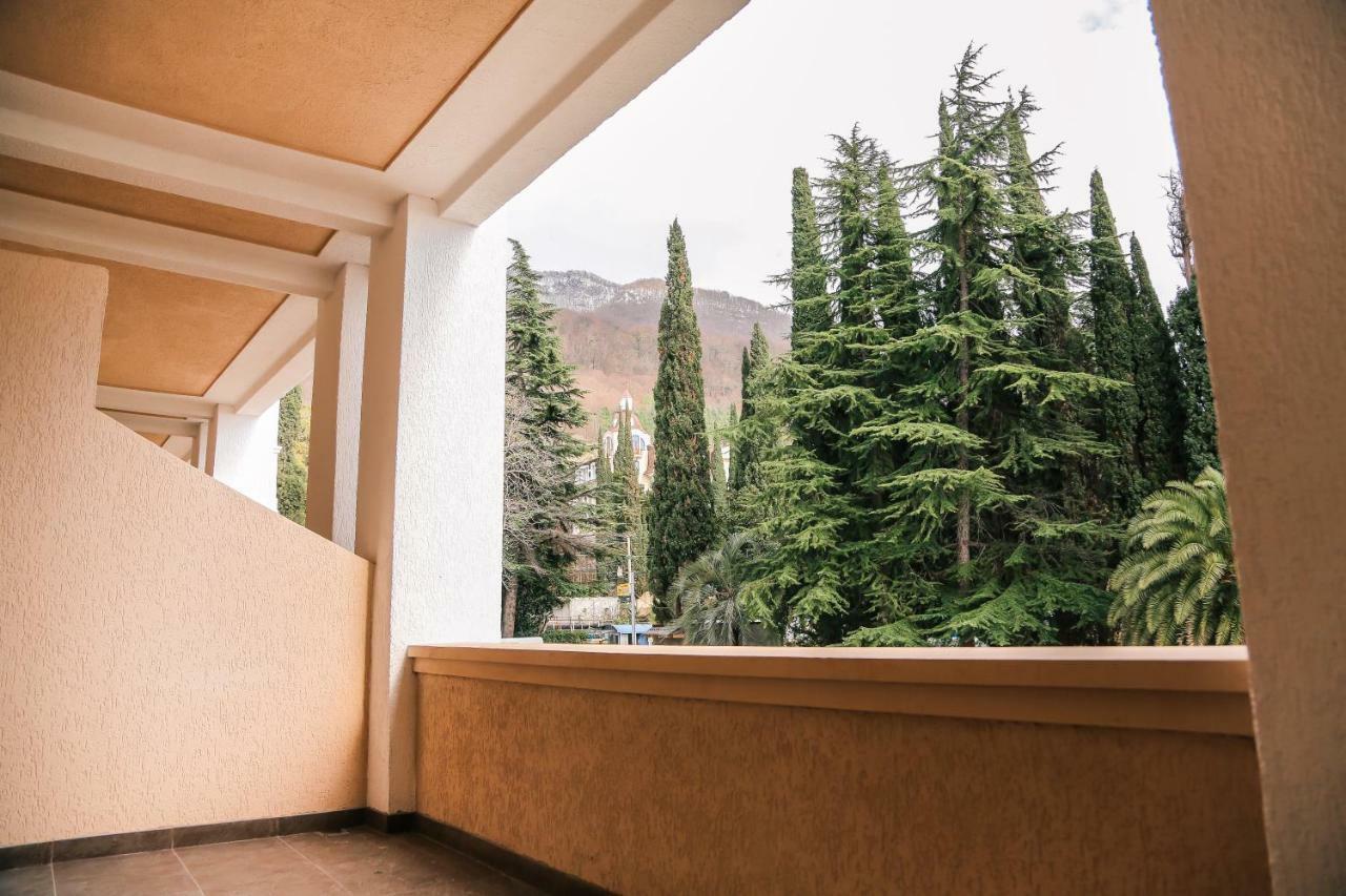 Old Gagra Hotel Luaran gambar