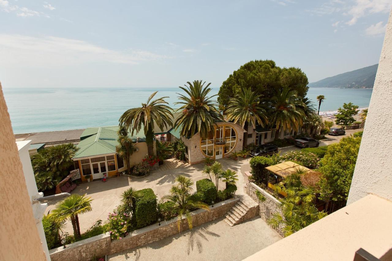 Old Gagra Hotel Luaran gambar